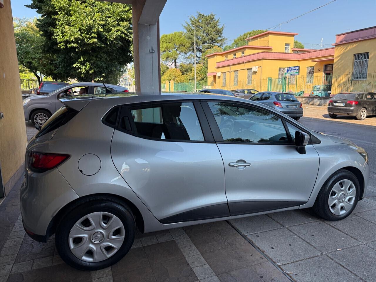 Renault Clio 2014 - 1.5 dCi 8V 75CV 5 porte Wave