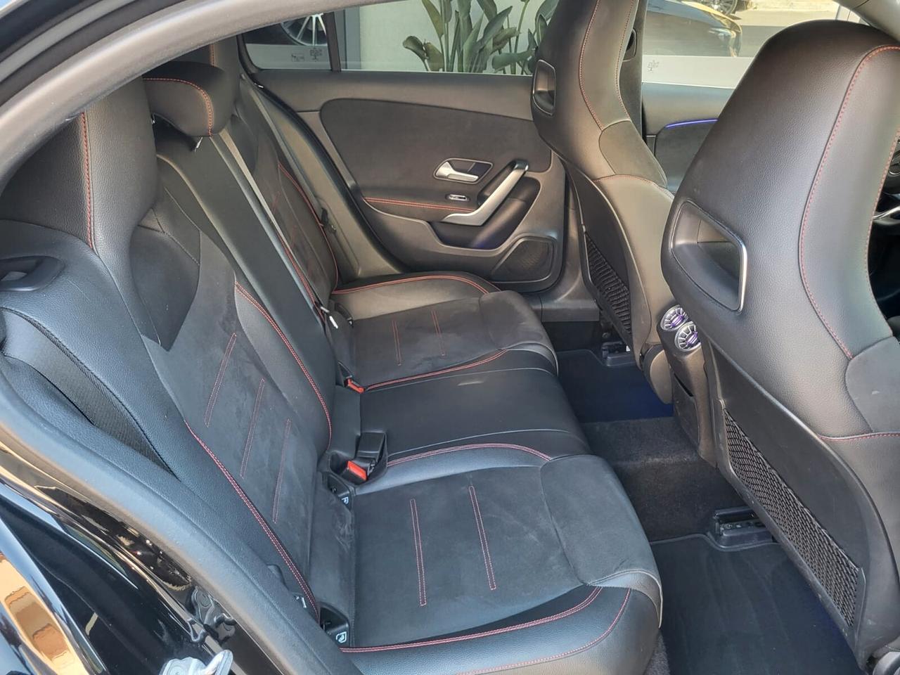 Mercedes A 180 d Autom. Premium/Amg+Luci Ambiente...