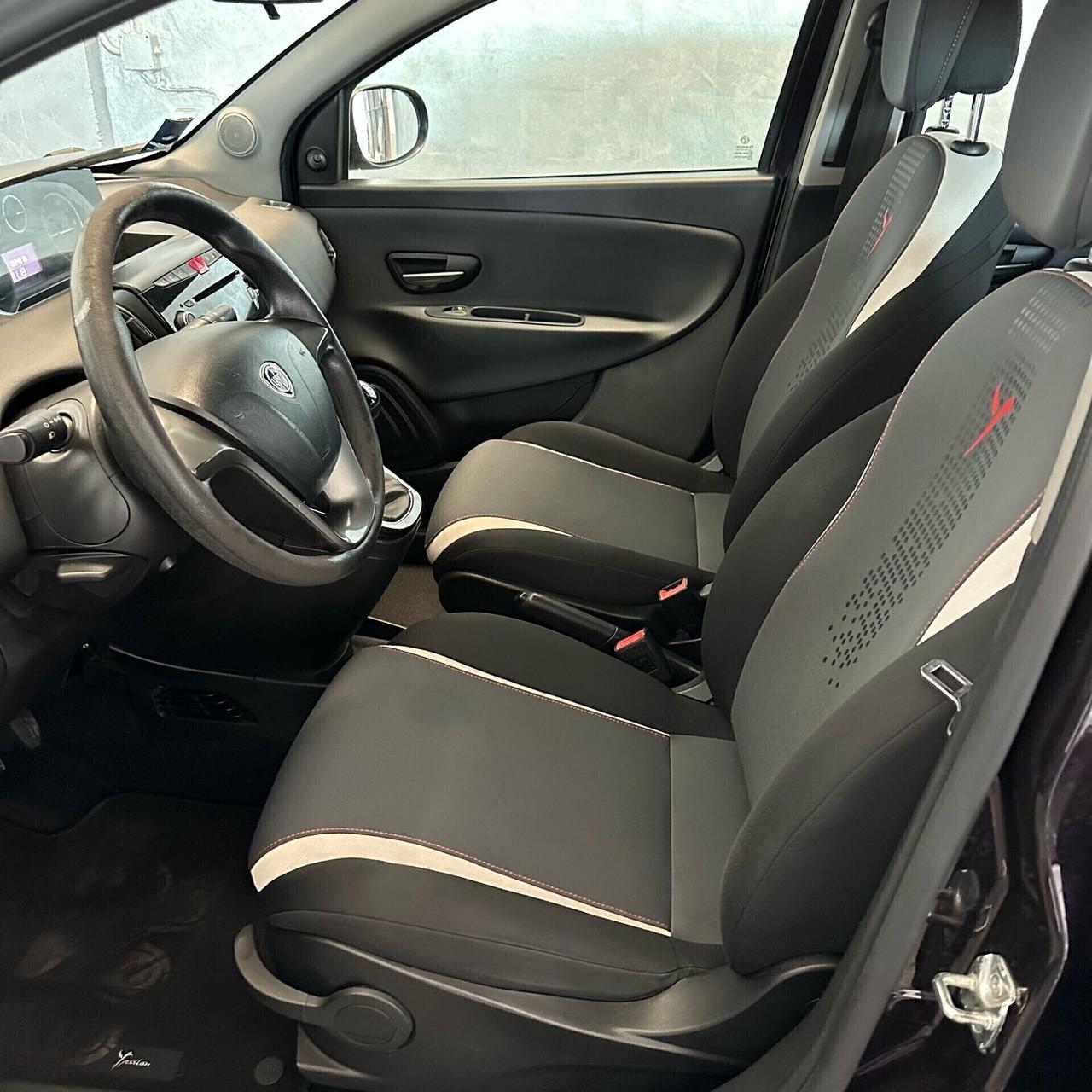 Lancia Ypsilon 1.2 69 CV 5 porte GPL Ecochic Elefantino GPL VALIDO FINO AL 2035