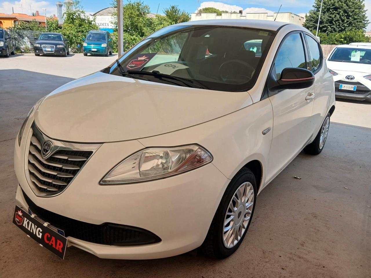 Lancia Ypsilon 1.2 69 CV 5 porte GPL Ecochic Gold km 109000 impianto casa madre rinnovato