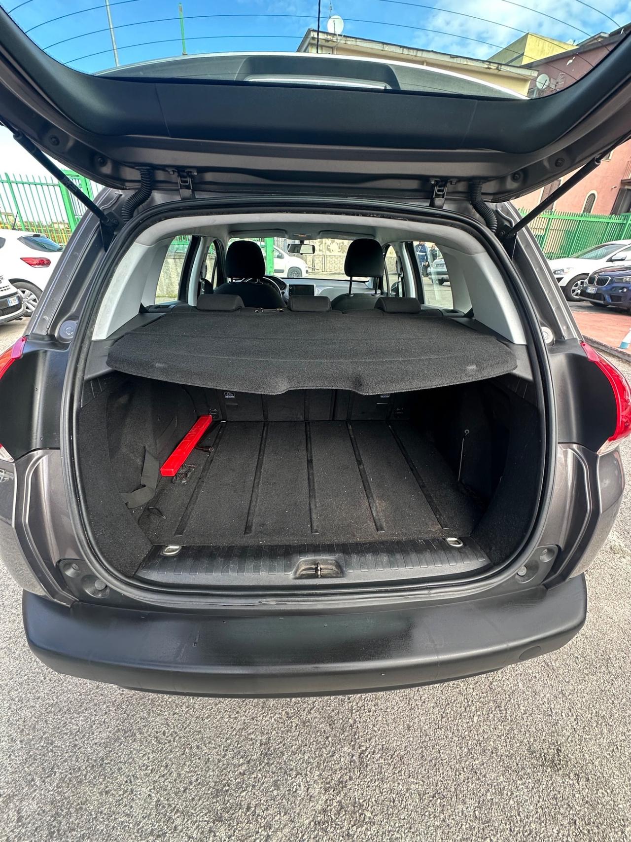 Peugeot 2008 1.6 e-HDi 92 CV Stop&Start Urban Cross