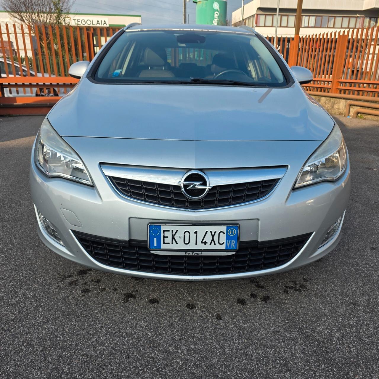 Opel Astra 1.7 CDTI 110CV Sports Tourer Cosmo