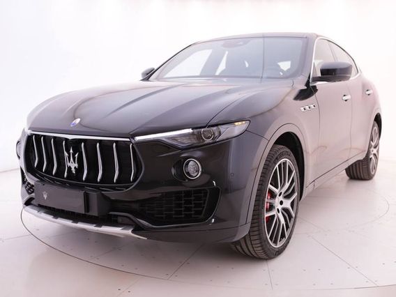 Maserati Levante 3.0 V6 430cv auto
