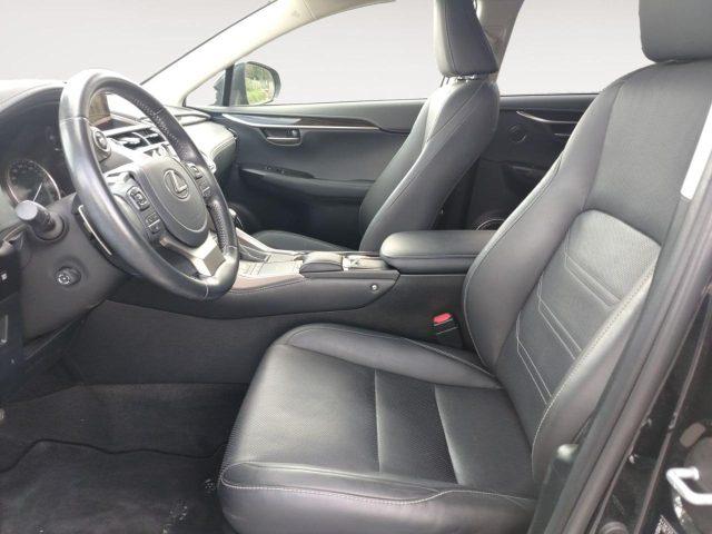 LEXUS NX 300 Hybrid 4WD Luxury