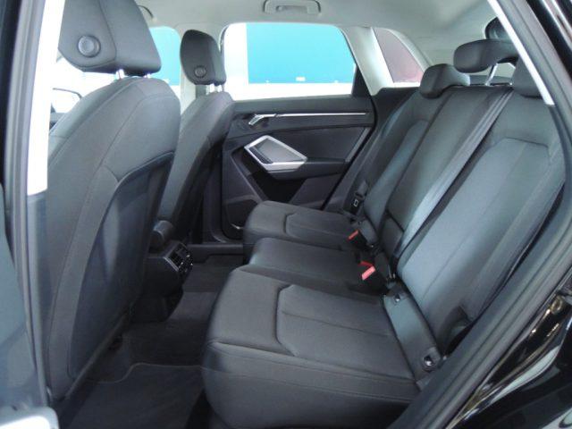 AUDI Q3 35 TDI quattro S tronic Business Advanced