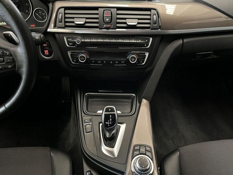 BMW Serie 3 BMW 320D Touring automatica XDRIVE