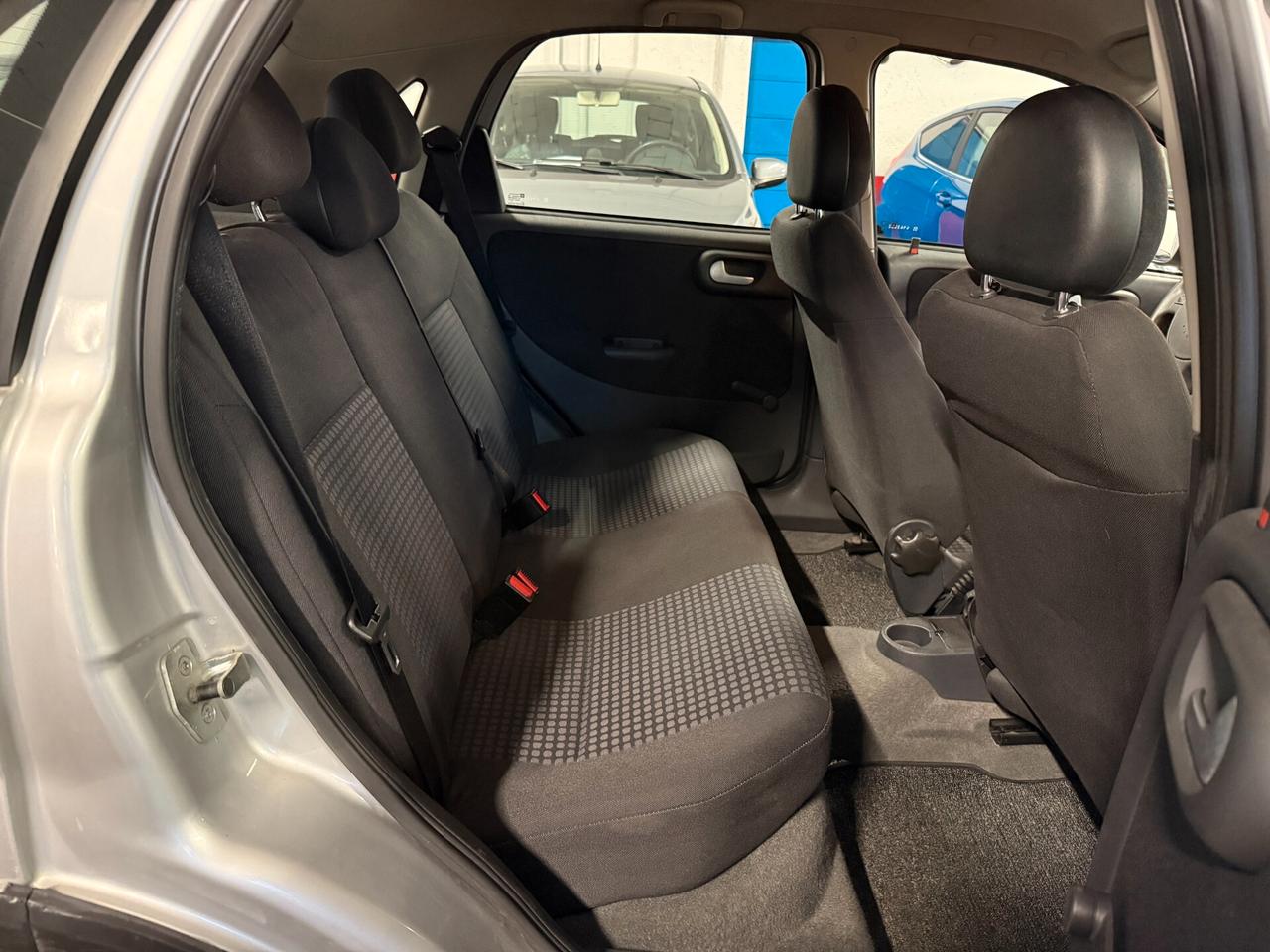 Opel Corsa 1.2i 16V cat 5 porte Club