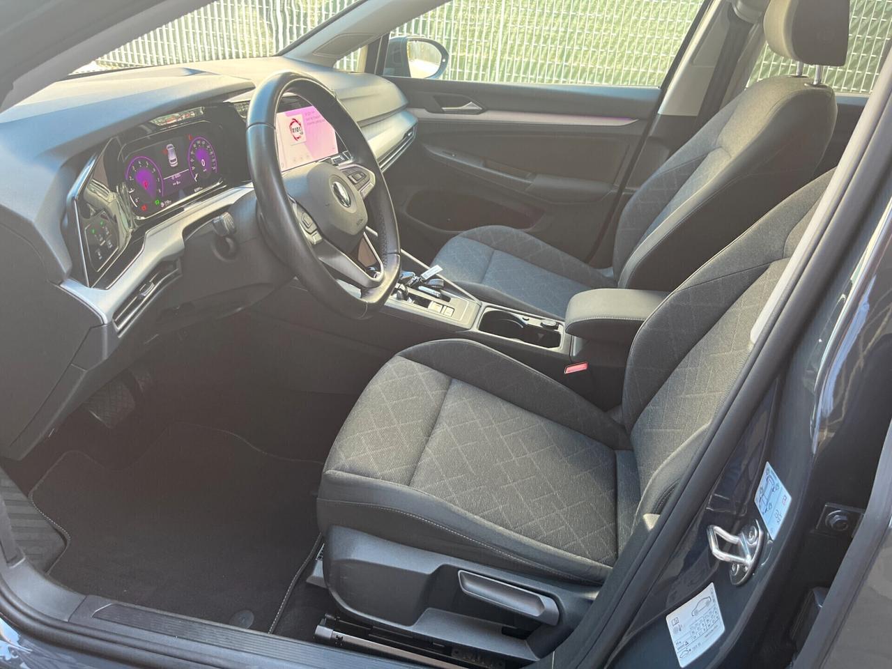 Volkswagen Golf 1.0 TSI EVO Life DSG