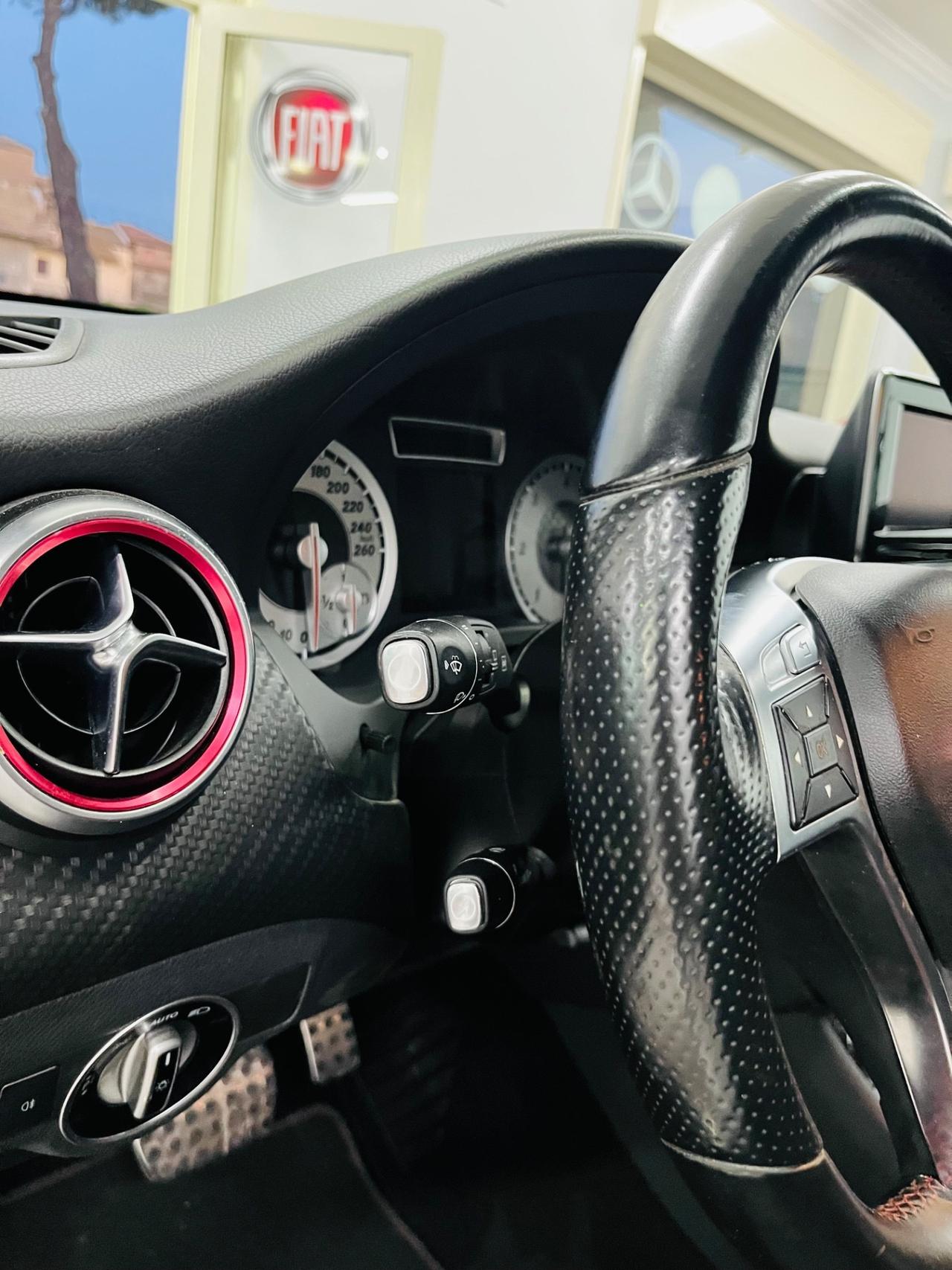 Mercedes-benz classe A 180d AMG 109cv anno 2015 Au