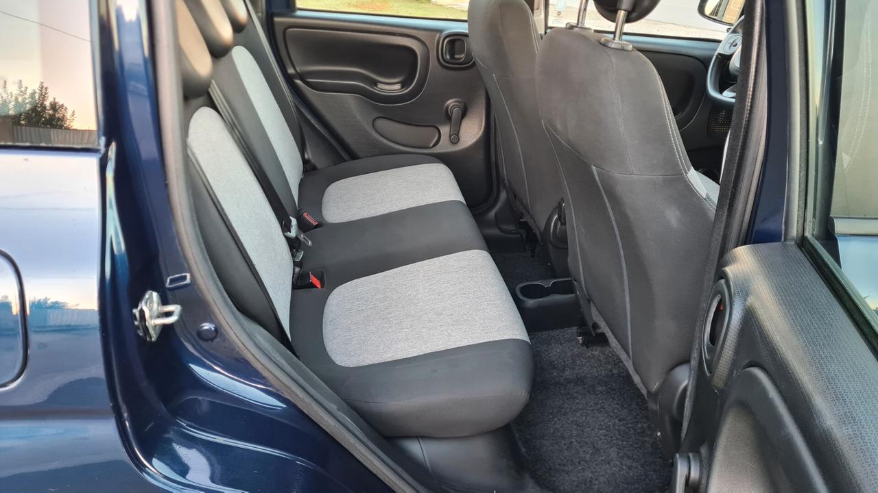 Fiat Panda 1.2 benz. 70 cv Lounge 2019 Neopatentati