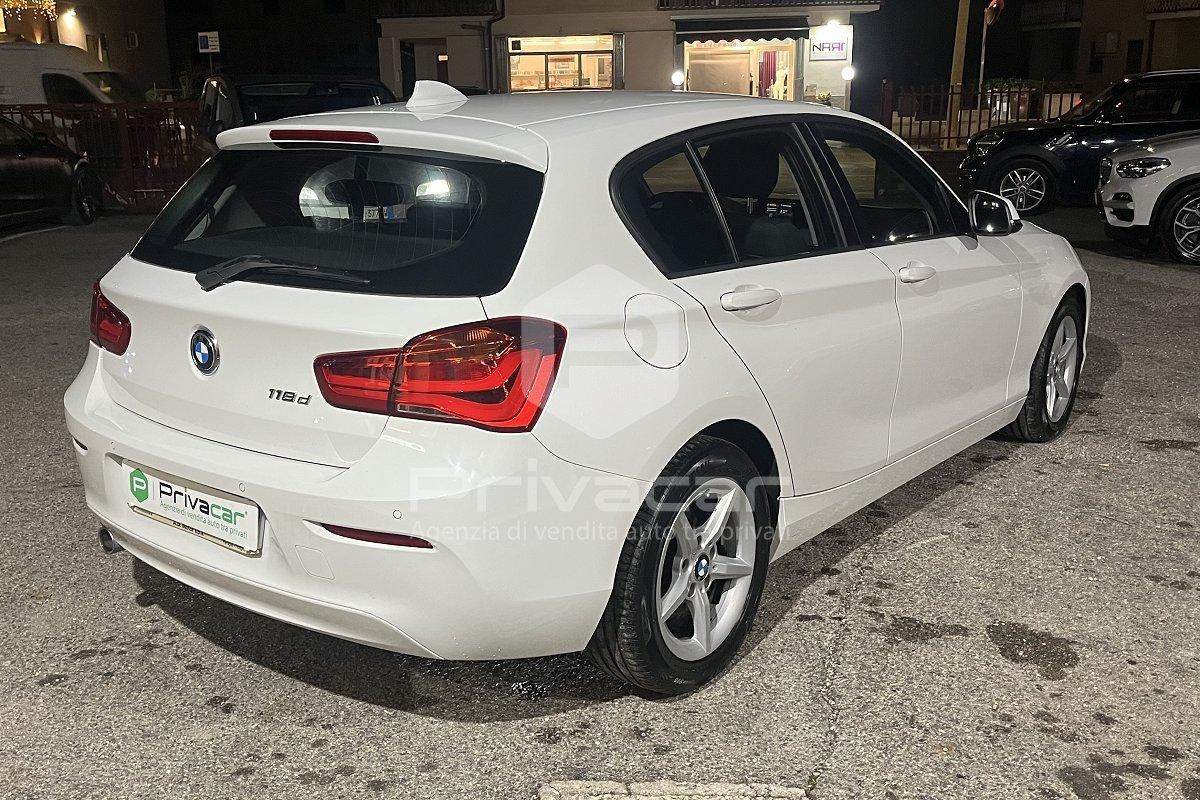 BMW 118d 5p. Advantage