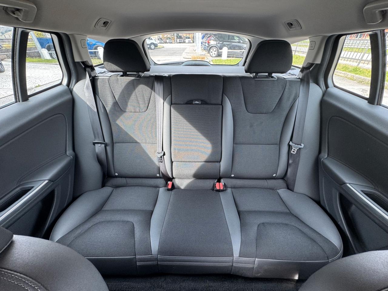 Volvo V60 D3 Geartronic Mom. Dynamic 2.0 TDCi 136CV