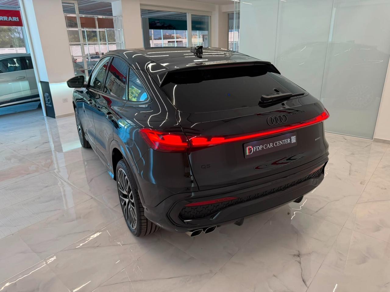 Audi Q5 SPB 40 TDI S tronic line plus - Carbon