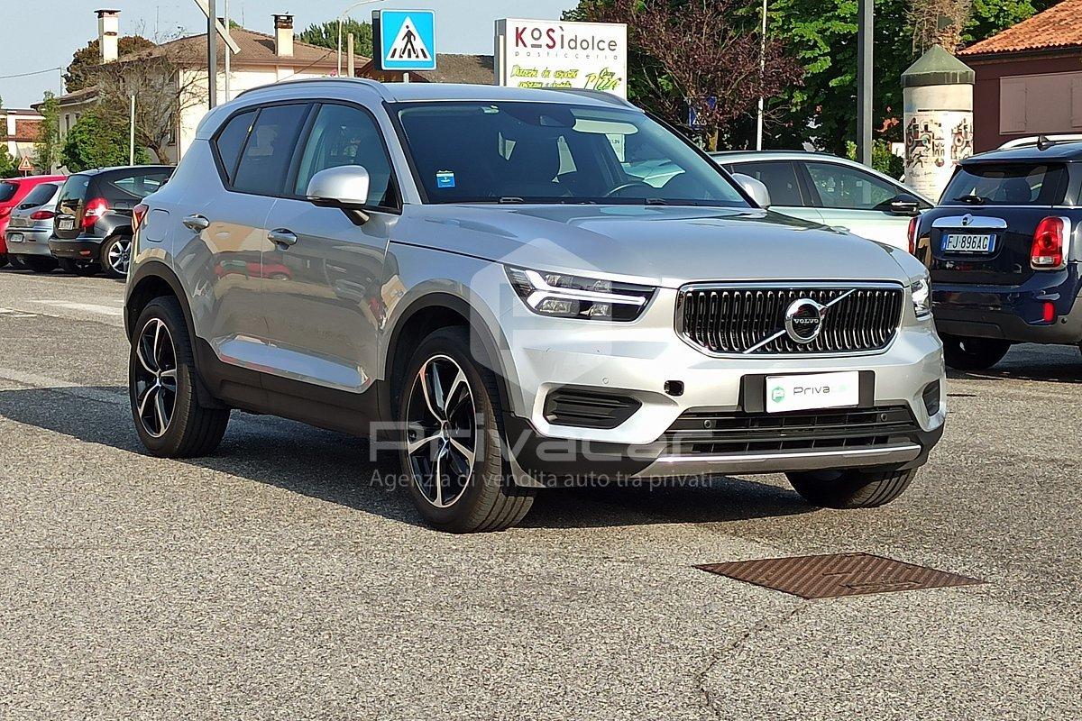 VOLVO XC40 D4 AWD Geartronic Momentum