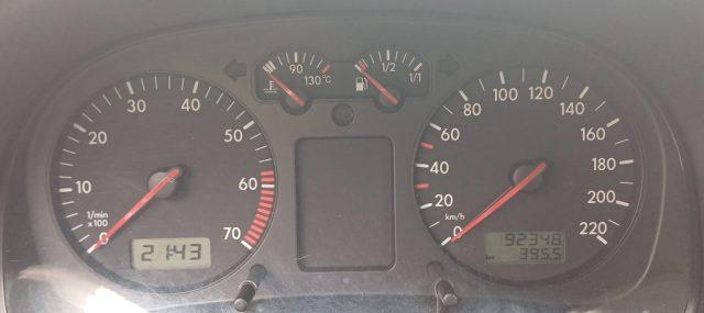 VOLKSWAGEN Golf 1.4 16V cat 3 porte