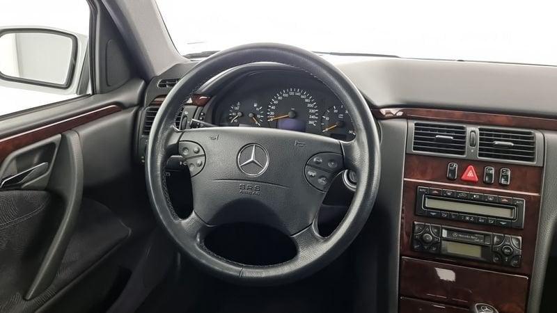 Mercedes-Benz Classe E E 270 CDI cat Elegance Automatica