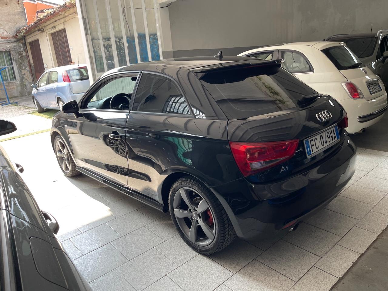 Audi A1-S1 1.6 TDI 105 CV Ambition