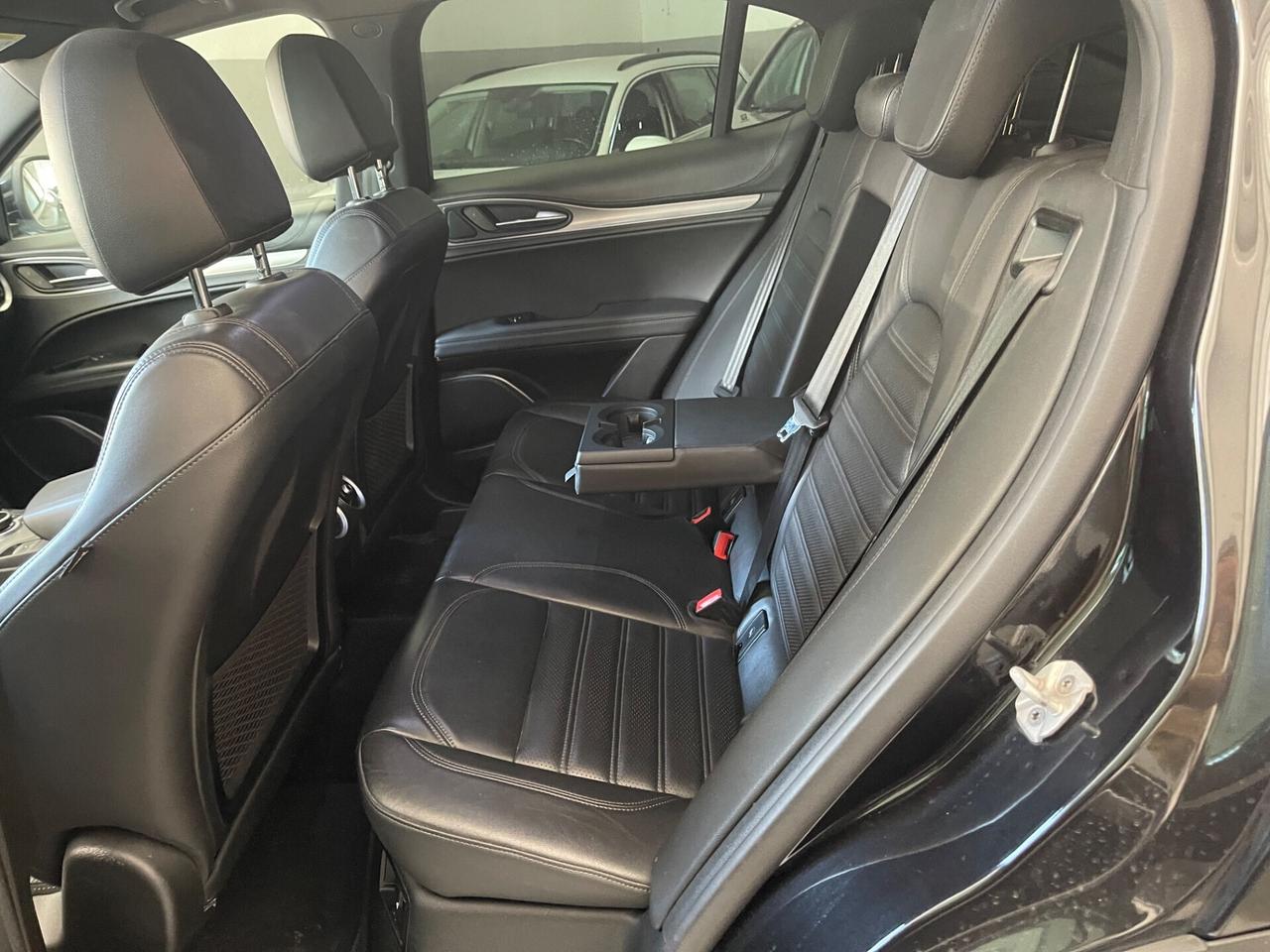 Alfa Romeo Stelvio 2.0 Turbo 280 CV AT8 Q4 Veloce