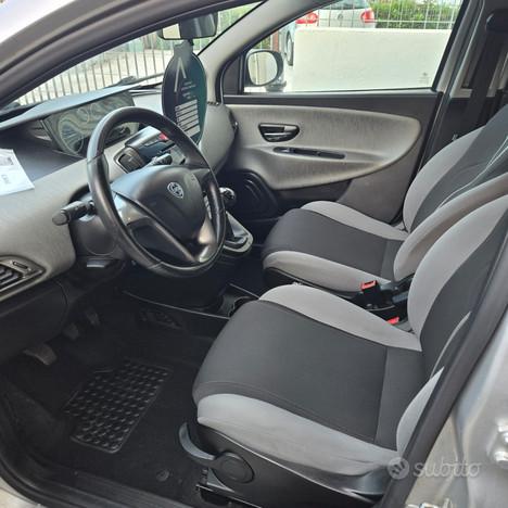 Lancia Ypsilon 1.3 MJT 16V 95 CV 5 porte S&S Platinum