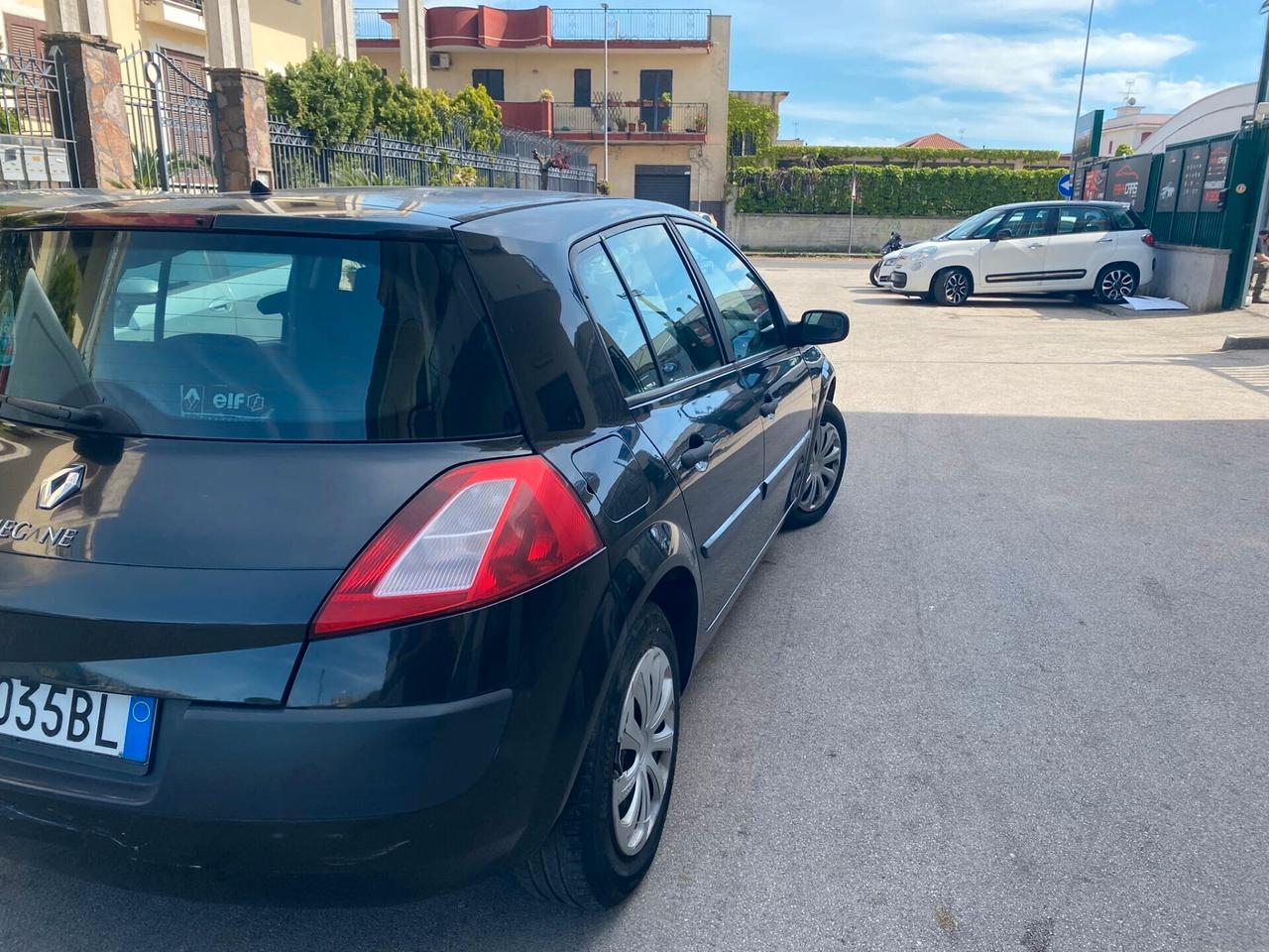 Renault Megane Mégane 1.5 dCi/82CV 5 porte Confort Authentique