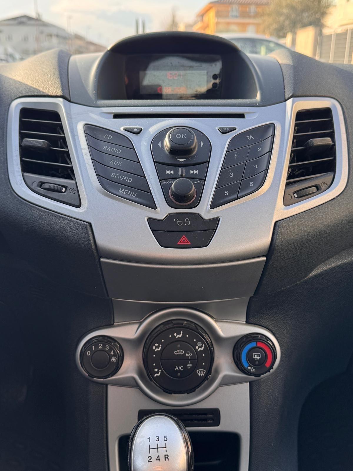 Ford Fiesta 1.4 TDCi Business GARANZIA 12 m