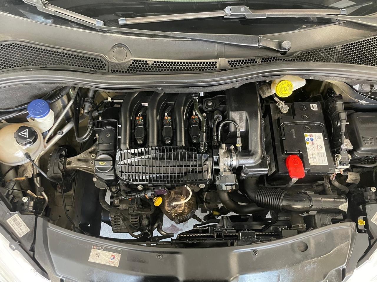 Peugeot 208 PureTech 82 5 porte Allure