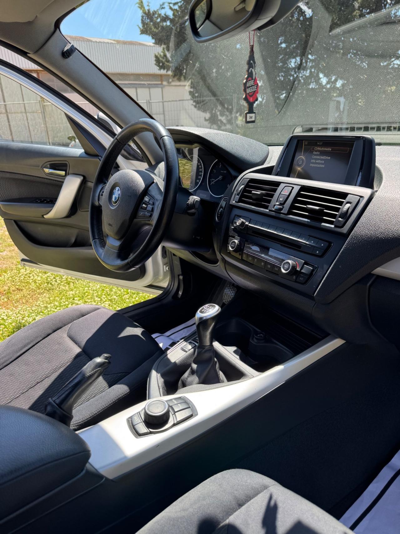 Bmw 114 114d 5p. Sport