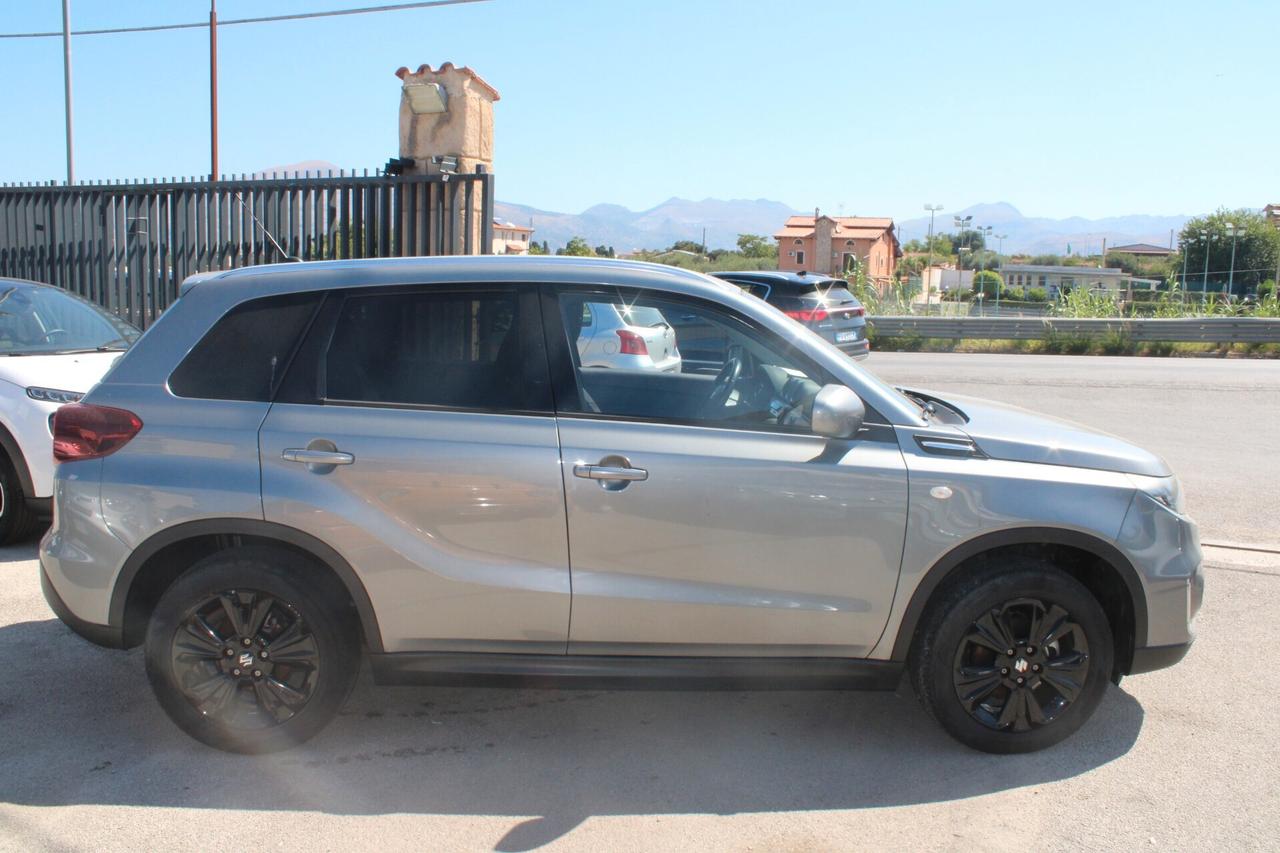 Suzuki Vitara 1.4 Hybrid Cool