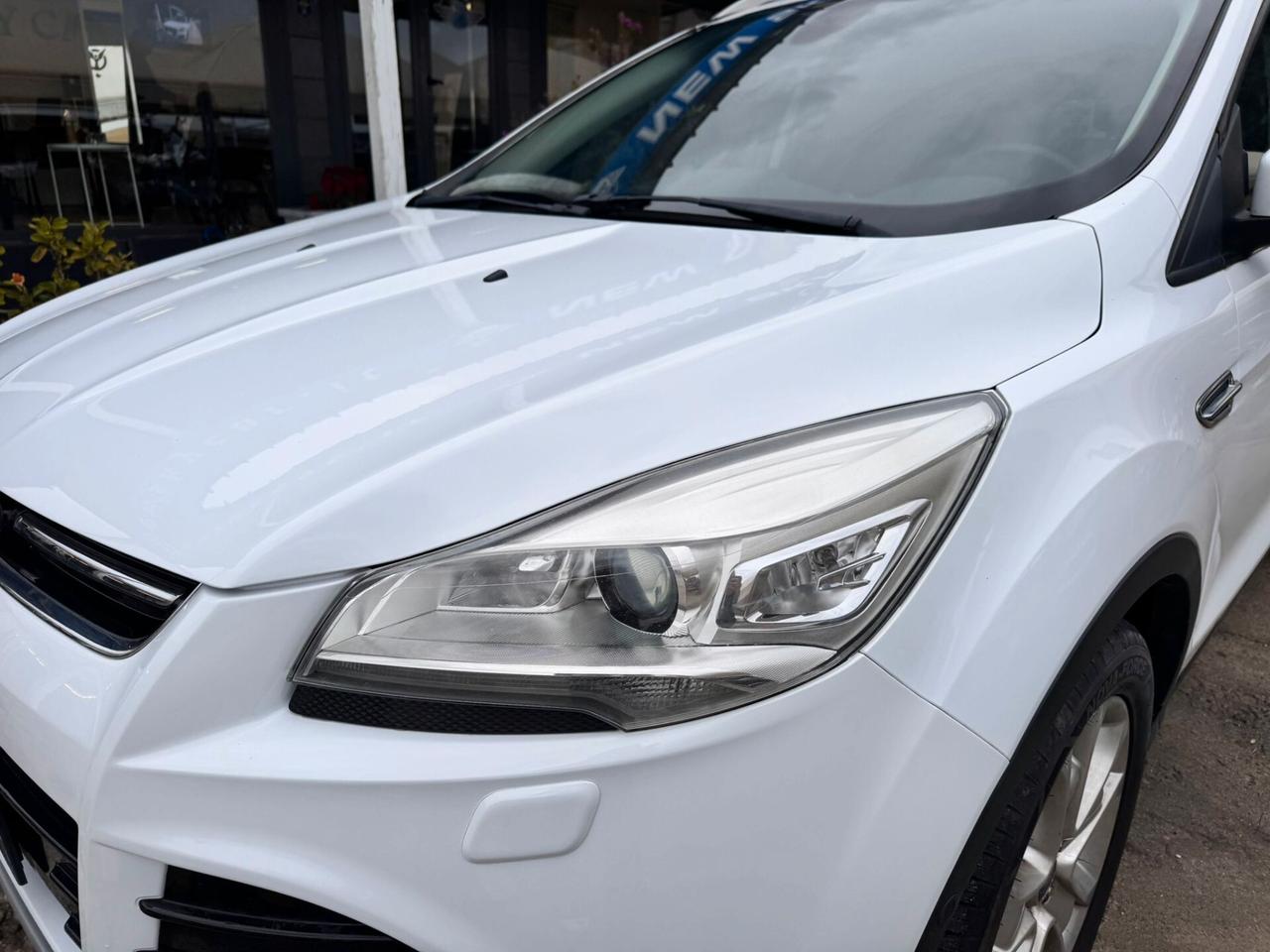 Ford Kuga 2.0 TDCI 163 CV 4WD Powershift Titanium