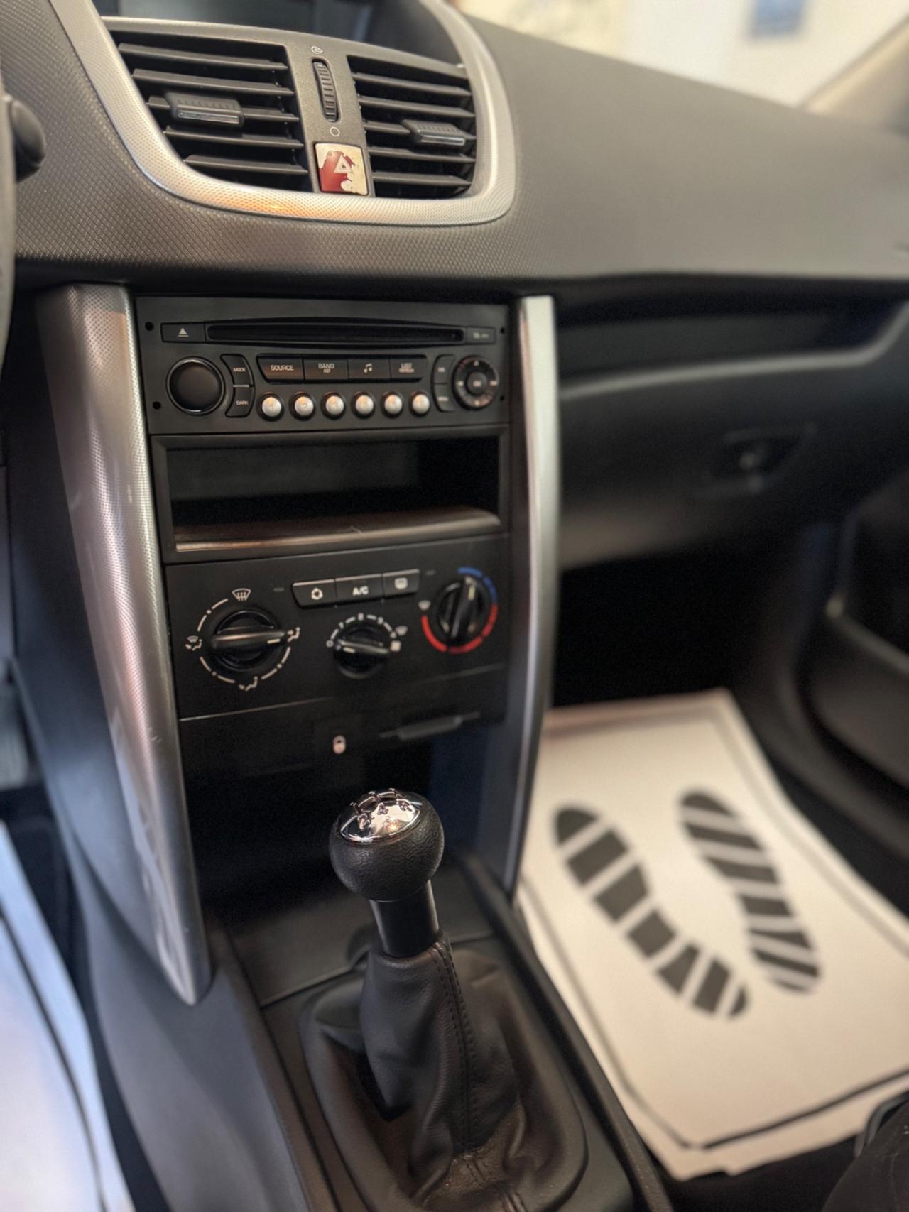 Peugeot 207 1.6 HDi 110CV 3p. Féline perfetta