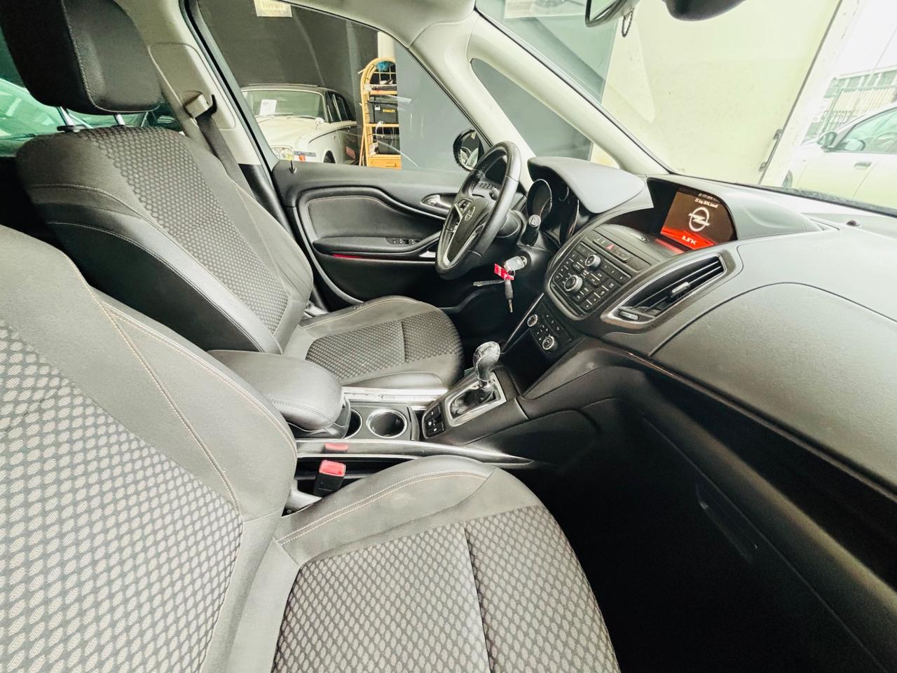 Opel Zafira Tourer 2.0 CDTi 130CV aut. Cosmo