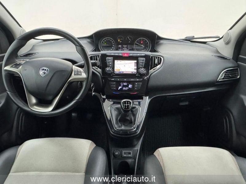 Lancia Ypsilon 1.2 69 CV 5 porte Gold