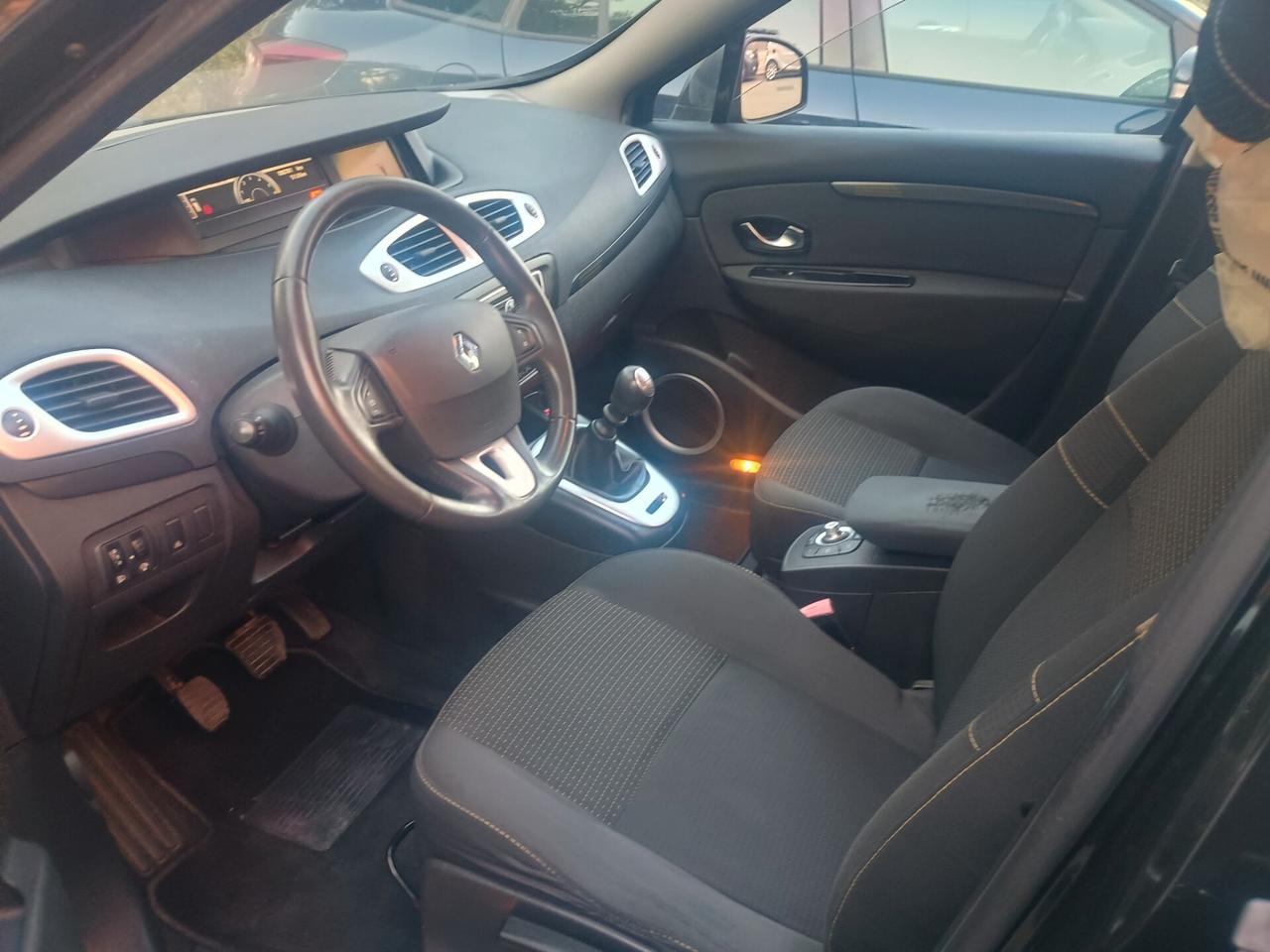 Renault Scenic Scénic 1.5 dCi 110CV Dynamique