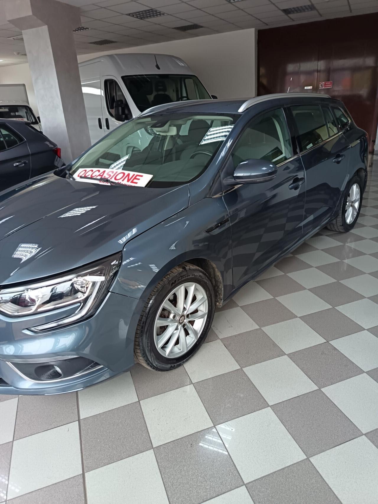 Renault Megane Mégane Sporter Blue dCi 115 CV EDC Intens