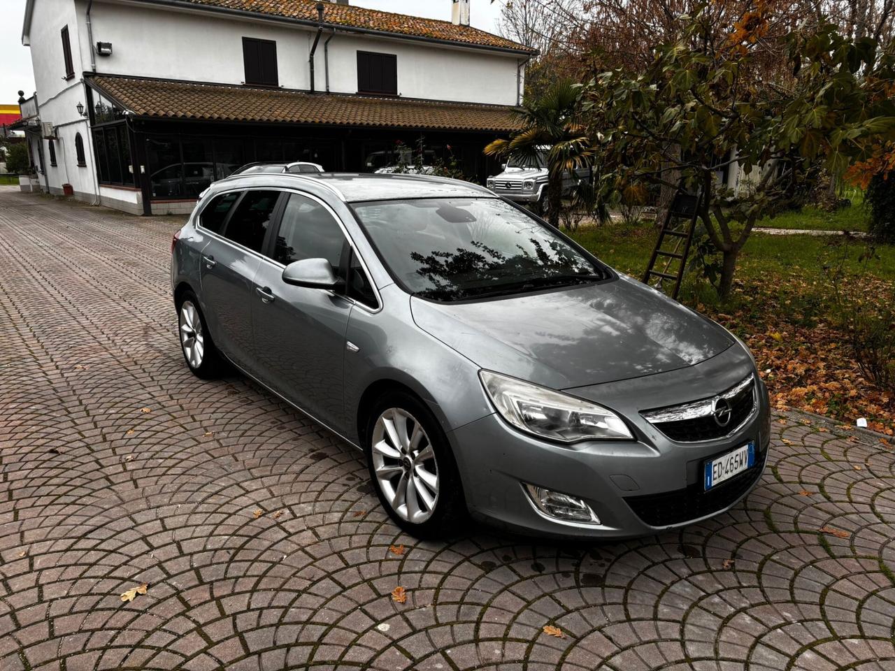 Opel Astra 1.7 CDTI 110CV Sports Tourer Cosmo UNIPROPRIETARIO