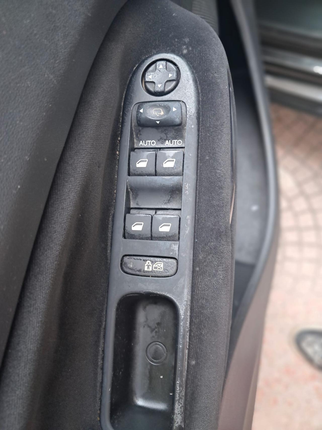 Citroen C3 Picasso 1.6 HDi 110 Exclusive-UNIPRO-Euro5490