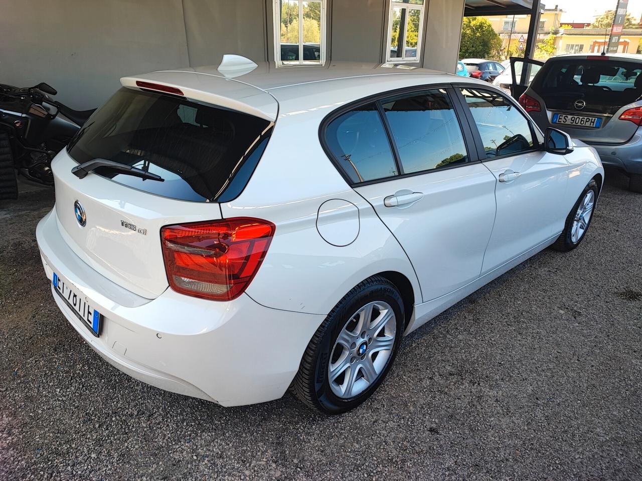 Bmw 116 116d 5p. Efficient Dynamics Urban