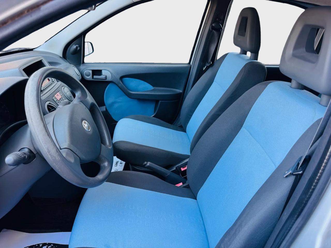 Fiat Panda 1.2 benzina anno 2010 neo patentati
