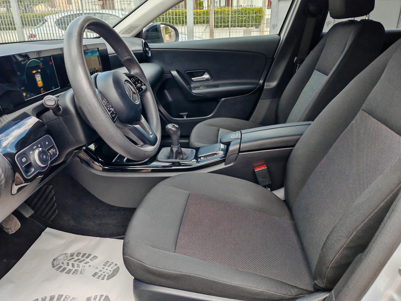 Mercedes-benz A 180d 2.0 Navig cam 2021