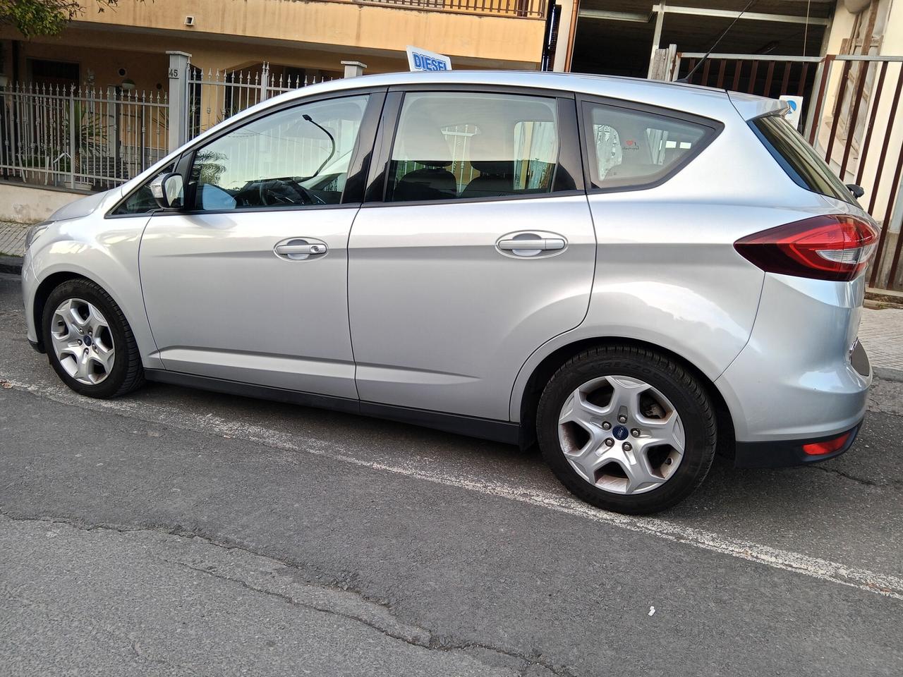 Ford C-Max C-Max7 1.5 TDCi 120CV 67.000 km certificati