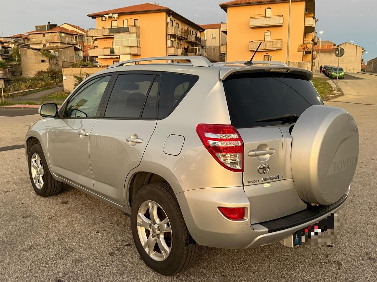 Toyota RAV 4 RAV4 Crossover 2.2 D-4D 150 CV DPF Exclusive