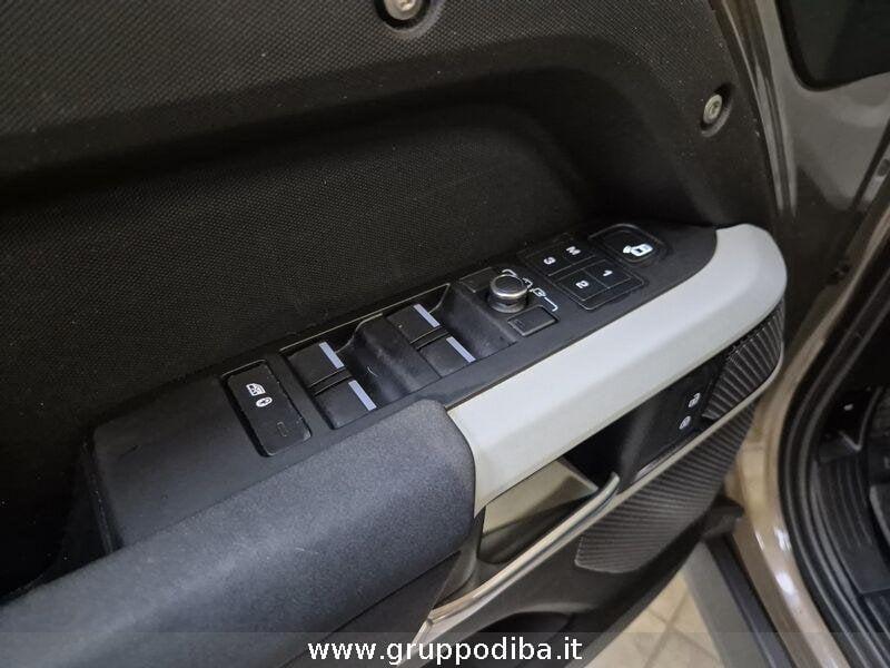 Land Rover Defender VII 2020 110 Diesel 110 3.0d i6 mhev SE awd 200cv auto