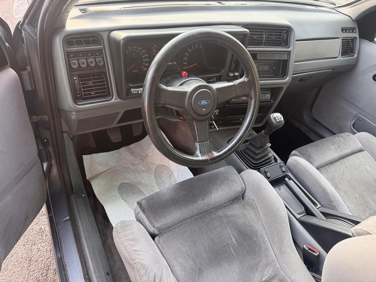 Ford Sierra 2.0i turbo 16V 4p. RS Cosworth