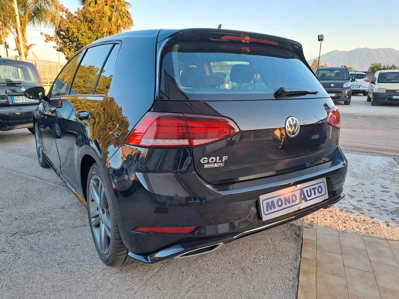 Volkswagen Golf 7.5 2.0 TDI R LINE 150 CV 2020 29MILA KM