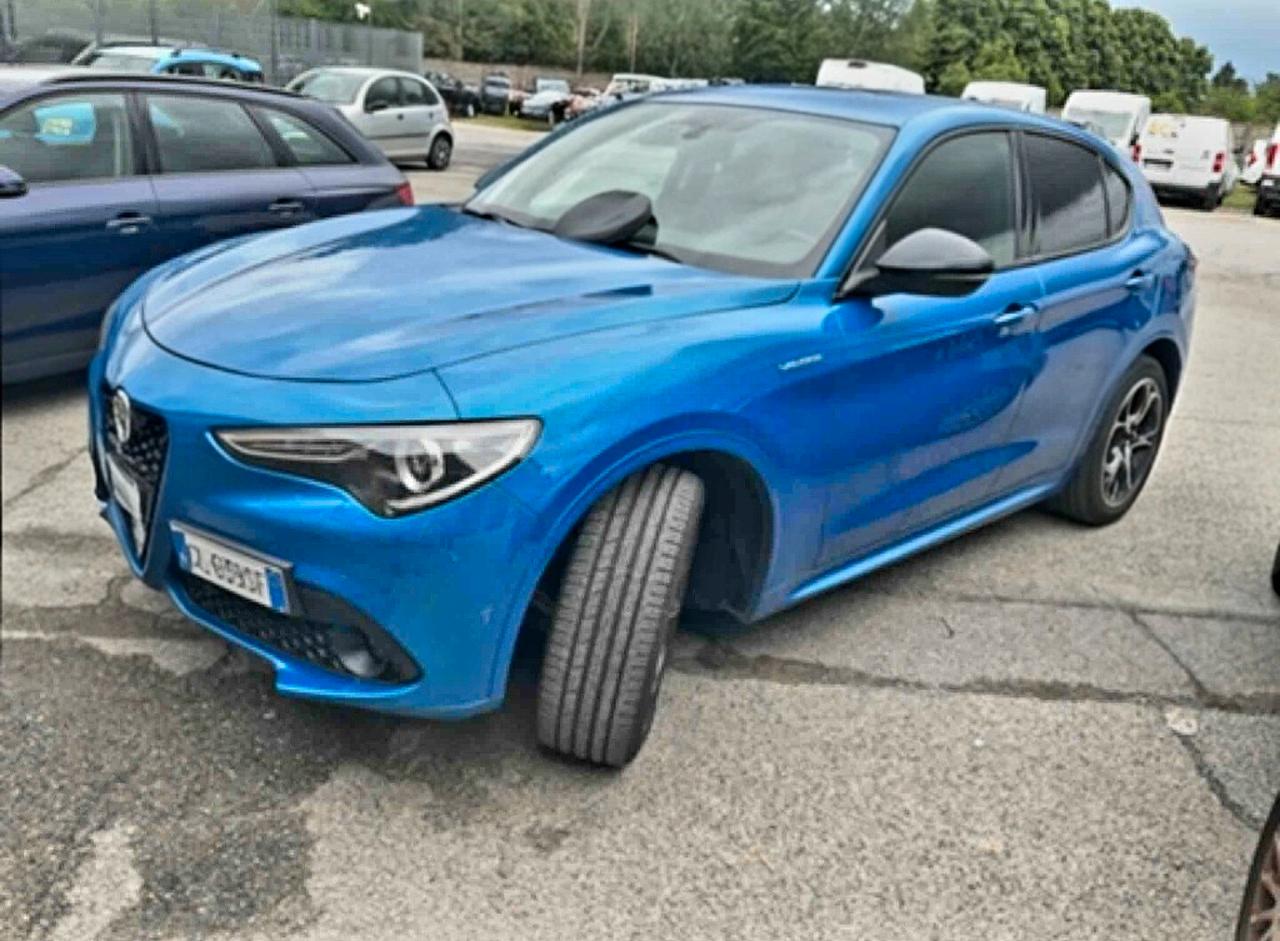 Alfa Romeo Stelvio 2.2 210 CV AT8 Q4 Veloce Iva esposta