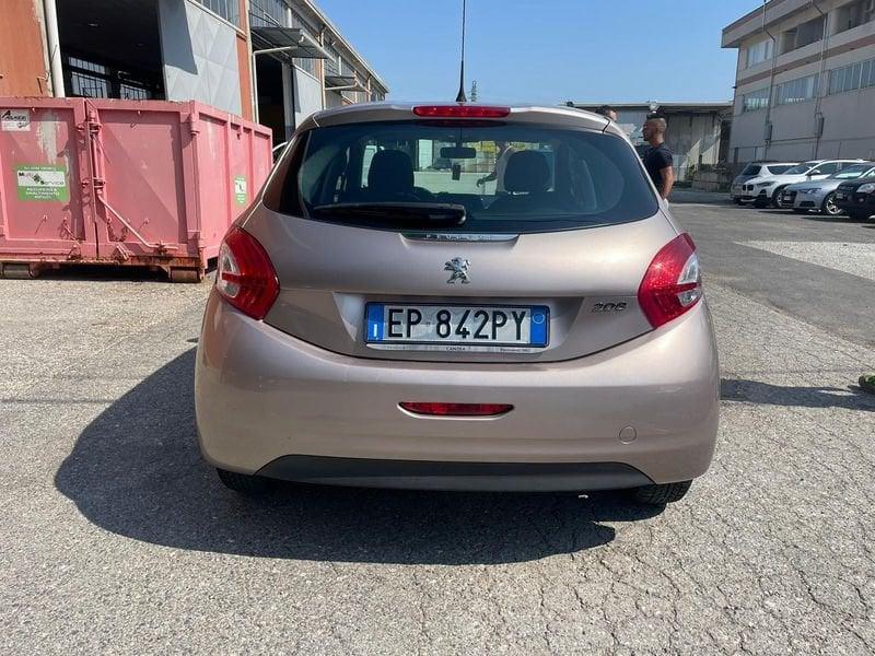 Peugeot 208 1.2 VTi 82 CV 5 porte Allure