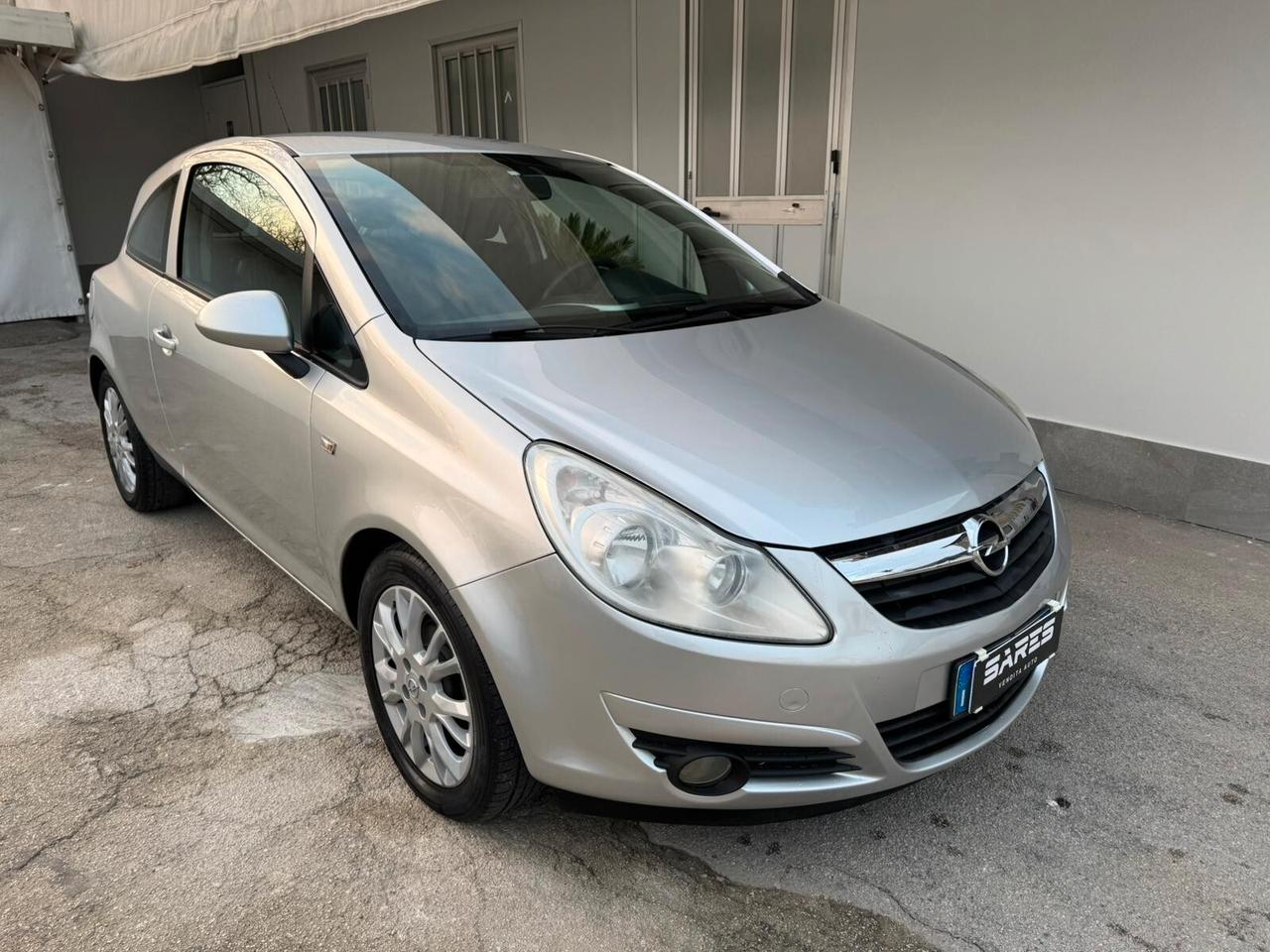 Opel Corsa 1.2 3 porte Enjoy GPL