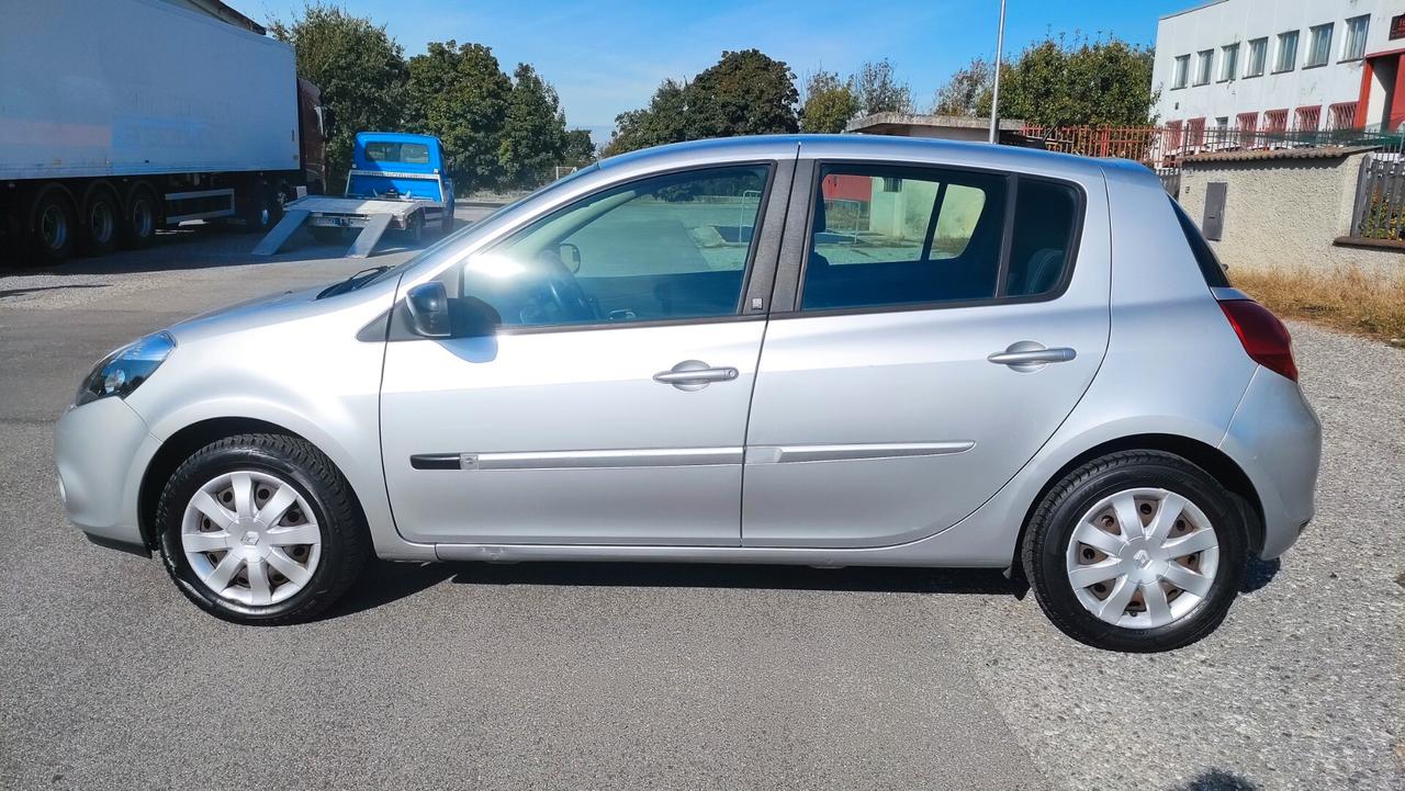 Renault Clio 1.2 16V 5 porte NEOPATENTATI - 2012