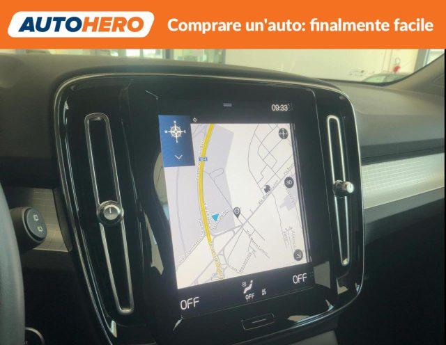 VOLVO XC40 T2 Geartronic Momentum Pro