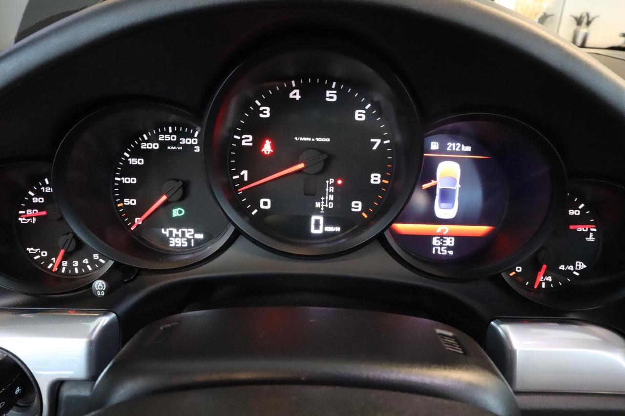 Porsche 991 3.8 Carrera S Cabriolet 47000 KM Tagliandati PORSCHE - colore originale!